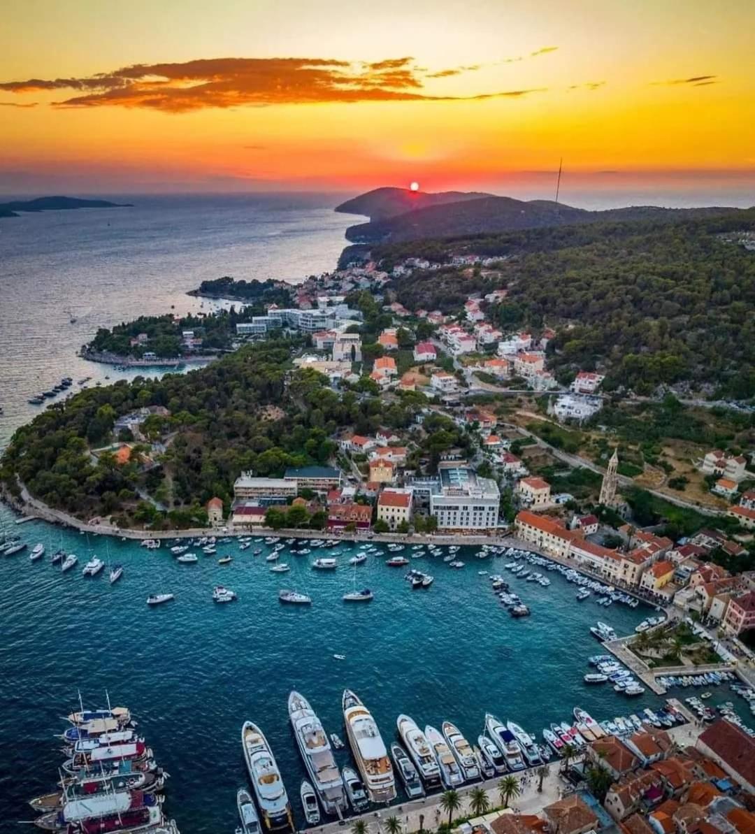 Apartments Luci Hvar Town Szoba fotó