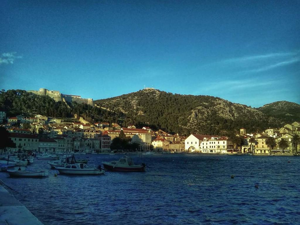 Apartments Luci Hvar Town Kültér fotó